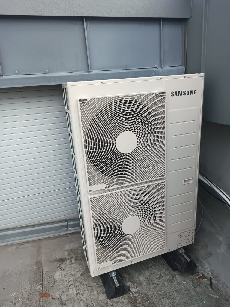 Obrázek WhatsApp, 2025-11-05 v 16.00.30_1c1c1b63